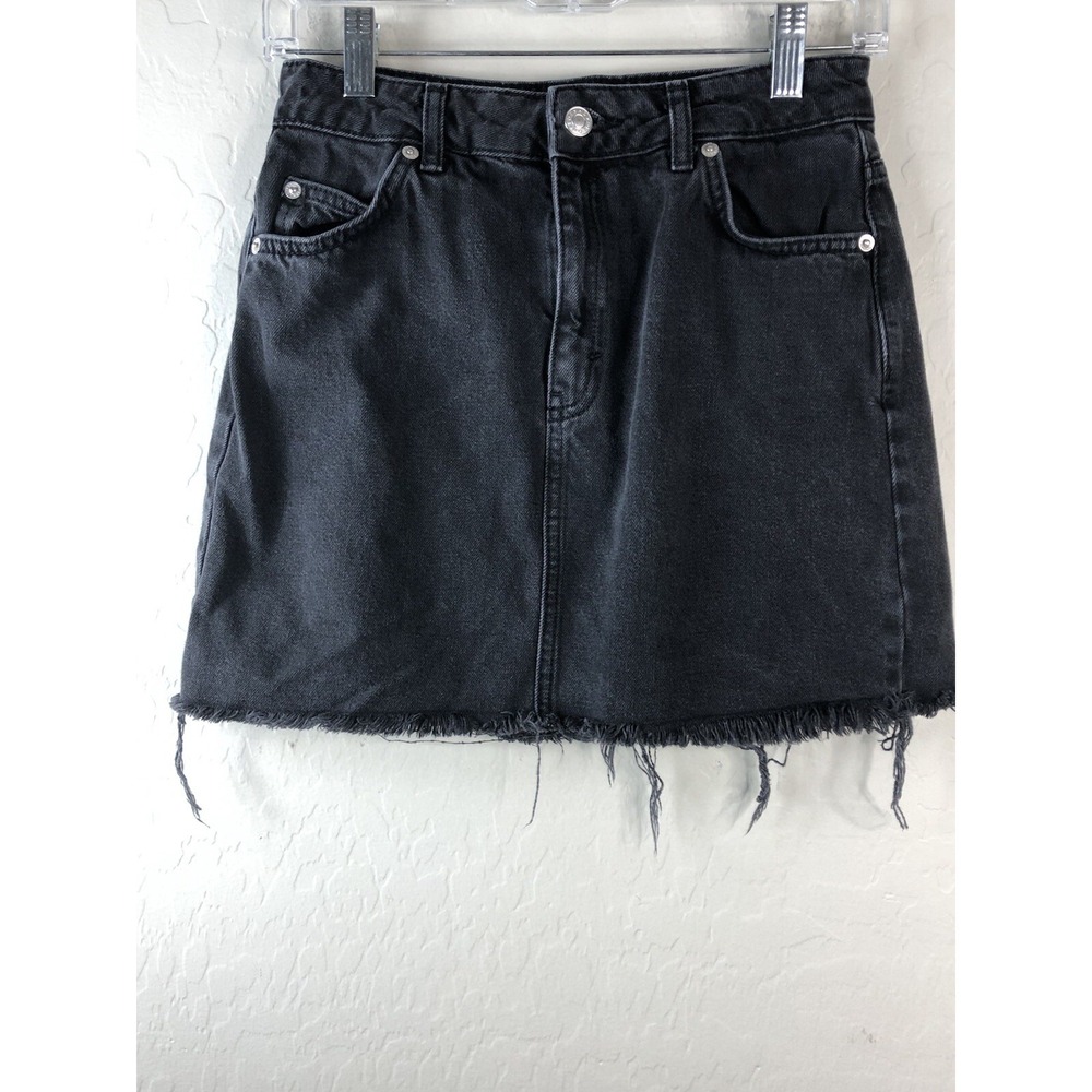 TOPSHOP MOTO Womens 8 Mini‎ Skirt Black Denim Distressed Hem 26" waist